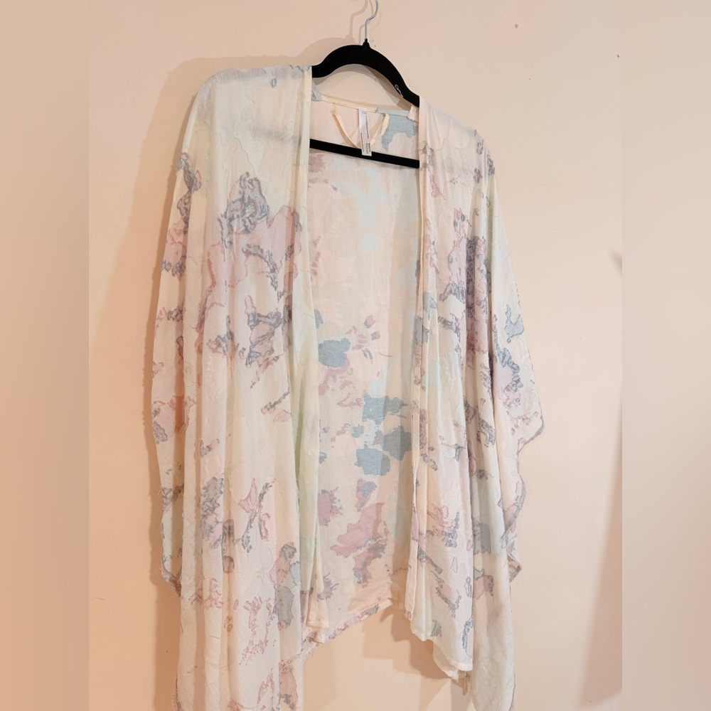 Urban Outfitters Textured Pretty Pastel Camo Kimono